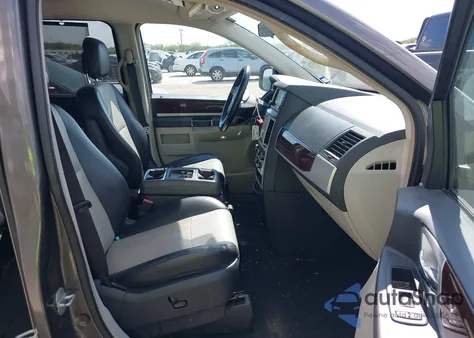 2010 Chrysler Town & Country Touring Plus from USA, damaged, VIN 2A4RR8DX7AR374254